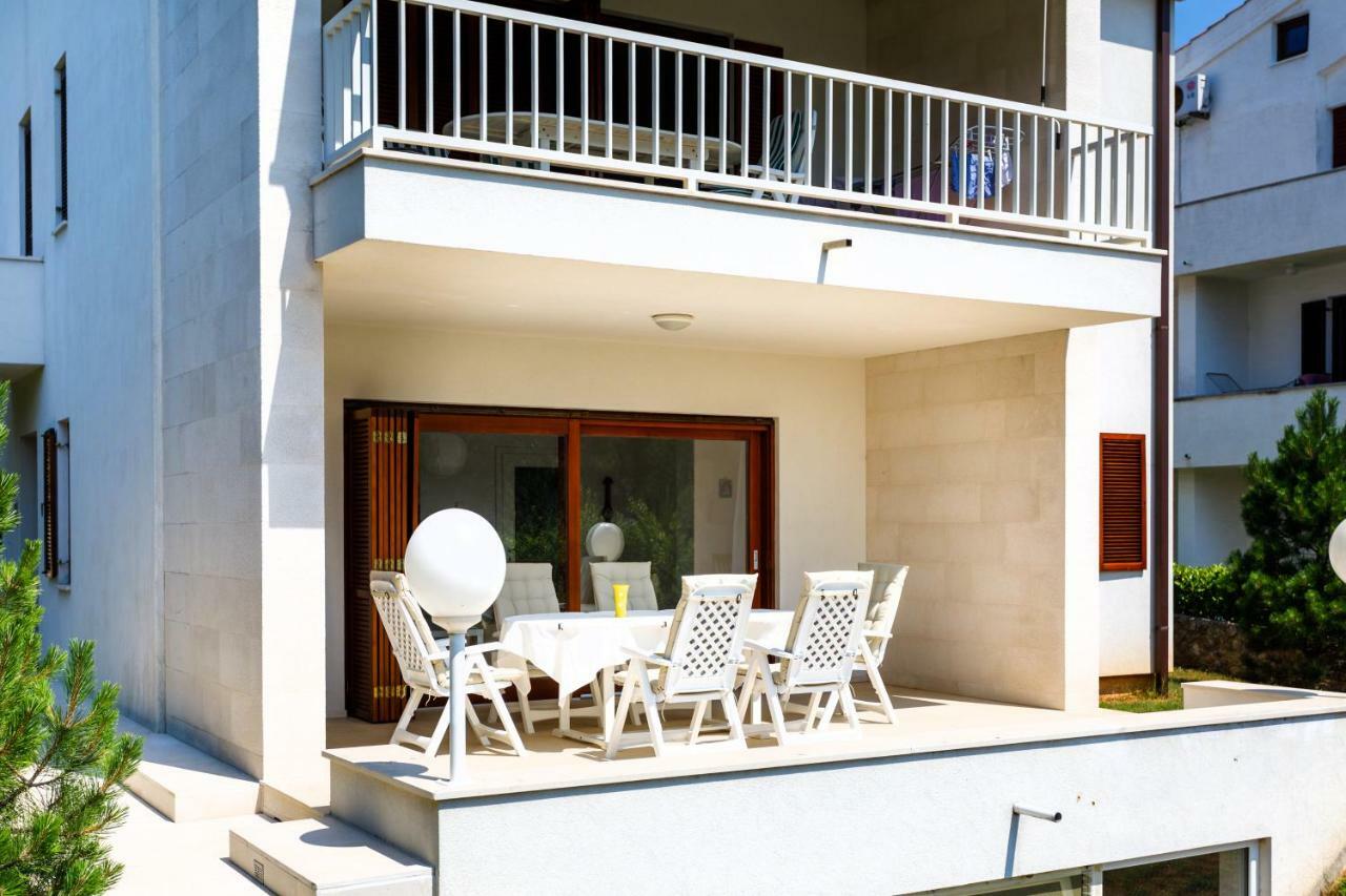 Apartman Jezevac Krk Town Exterior foto