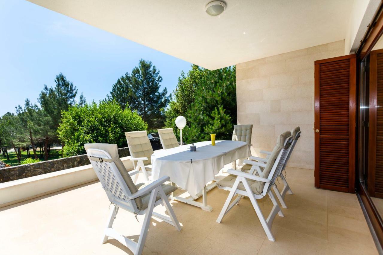 Apartman Jezevac Krk Town Exterior foto